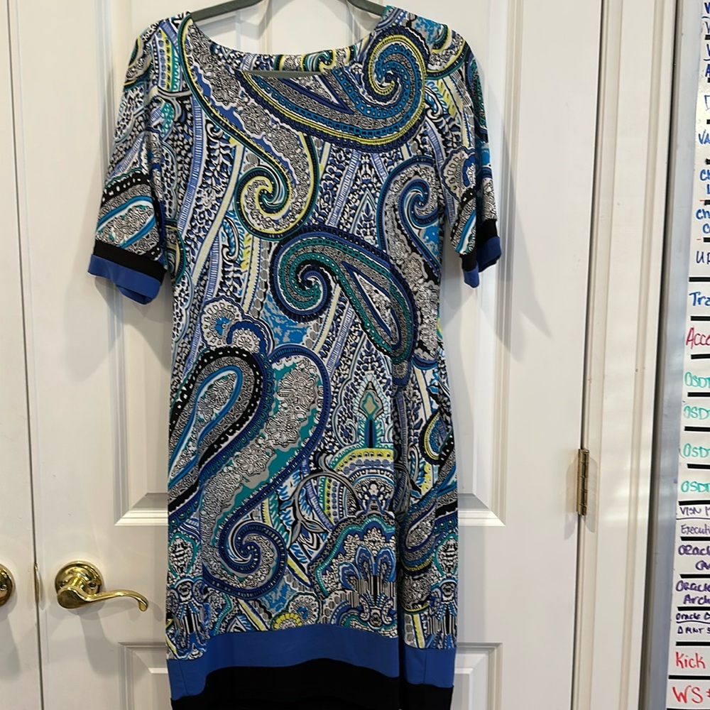 EUC Madison Leigh Paisley Dress size 10.